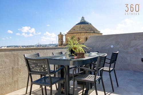 Mosta Apartment | Stylish 3BR home with large terrace in Mosta by 360 Estates