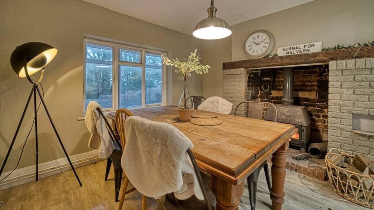 Little Malvern House | Stylish 4 bed house in Malvern.