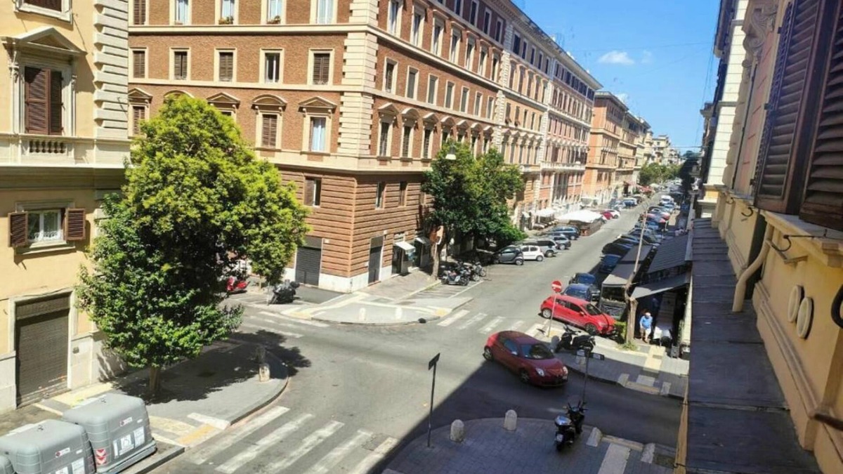 Quartiere XVII Trieste Apartment | Stylish 4-Bedroom Apartment with Vintage Charm