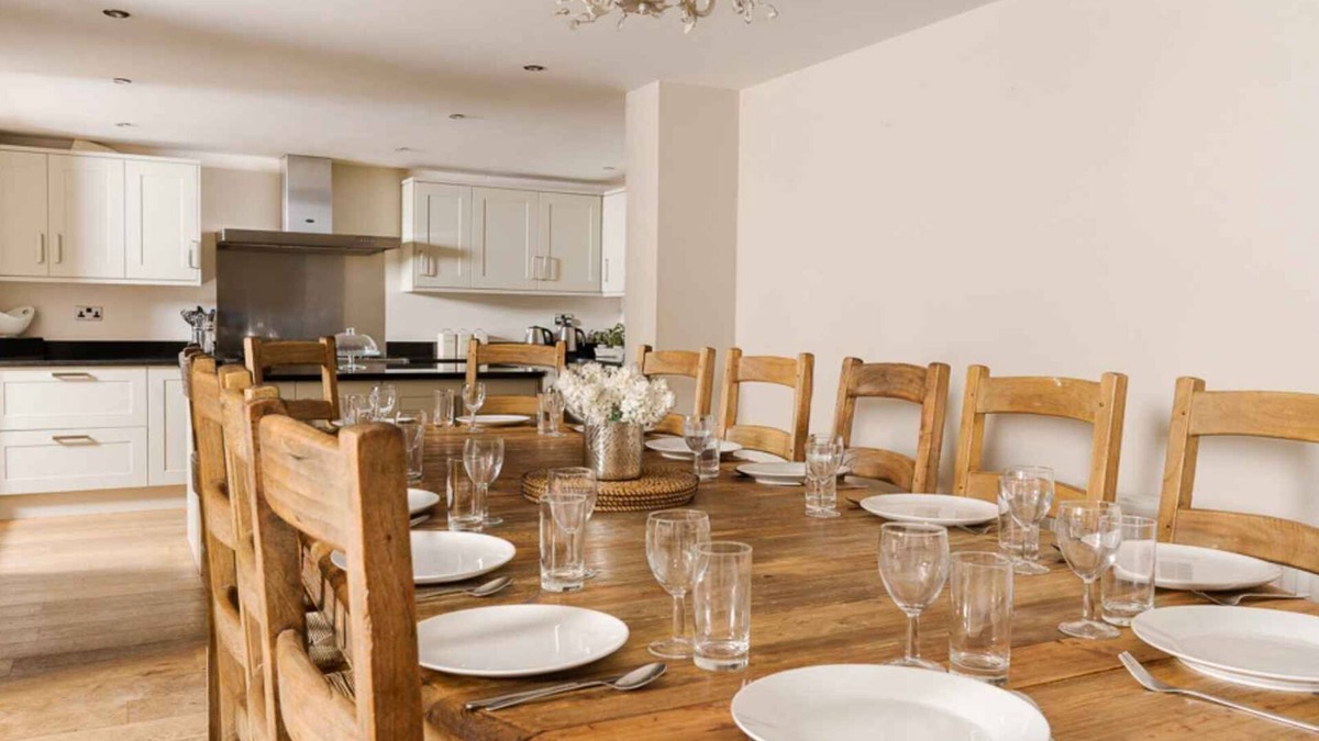 Blackwell in the Peak House | Stylish 7 bedroom Victorian townhouse in the heart of the spa town of Buxton