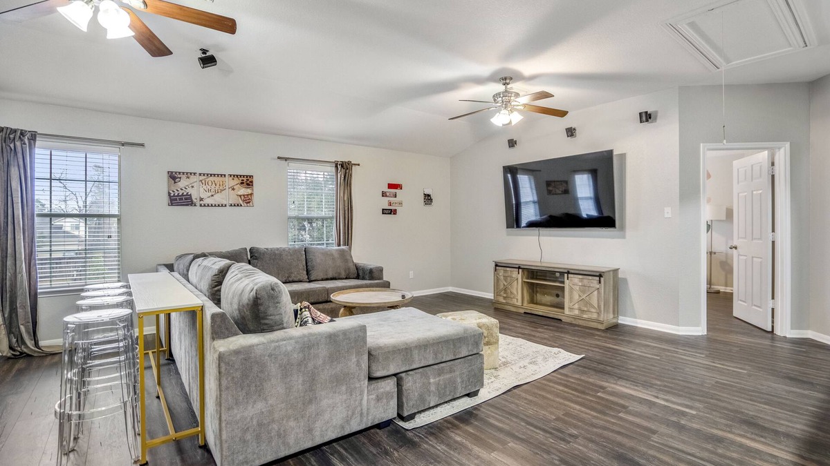 Spring House | Stylish 8-Guest Getaway with Fire Pit & Modern Comforts