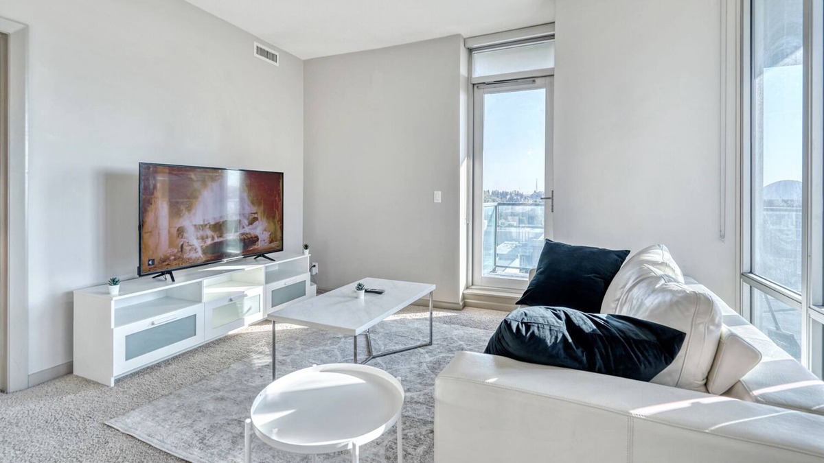Mission District Apartment | Stylish Amazing View DT Free Parking+Hot Tub
