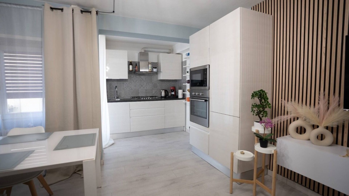 Cittadella Apartment | Stylish and Comfortable 2-Bedroom Apartment with Private Balcony