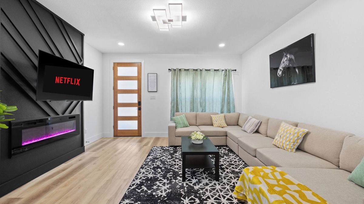 Dallas House | Stylish and Cozy Dallas 3 BDR