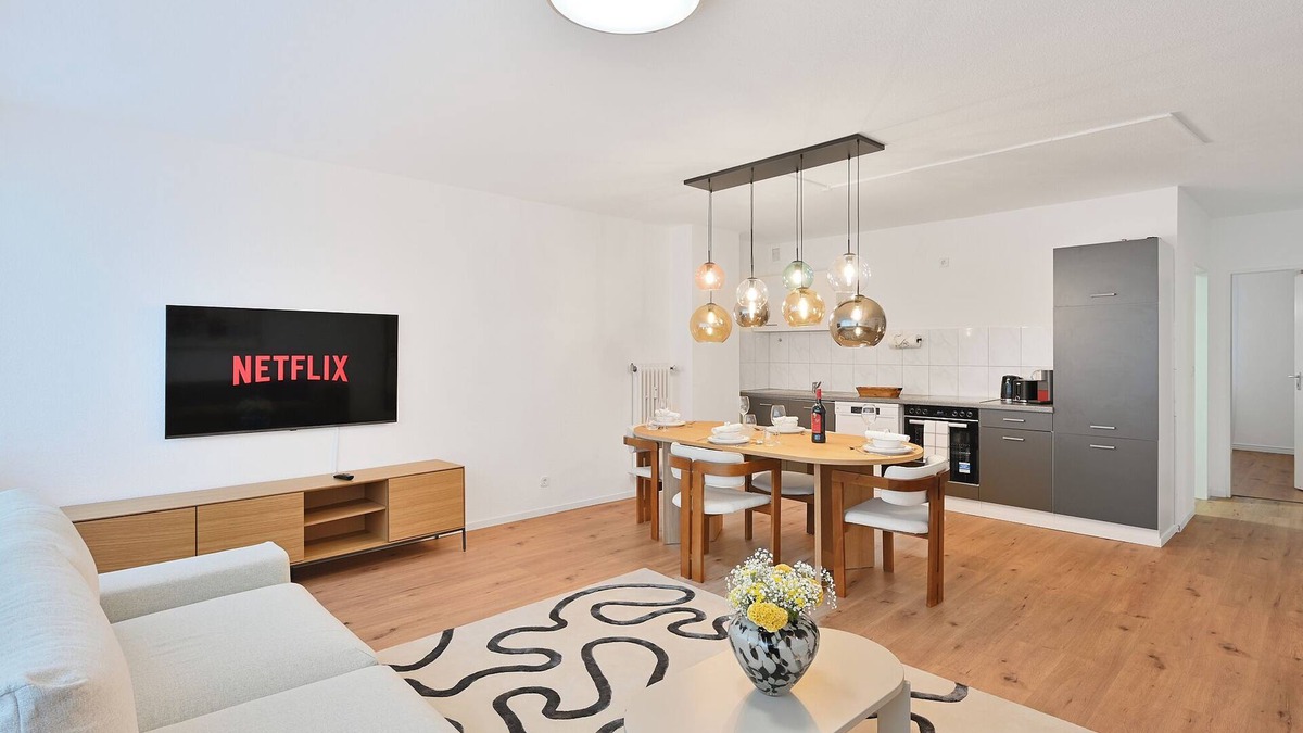 Elberfeld-Mitte Condo | Stylish and spacious 2-room apartment in Central Wuppertal