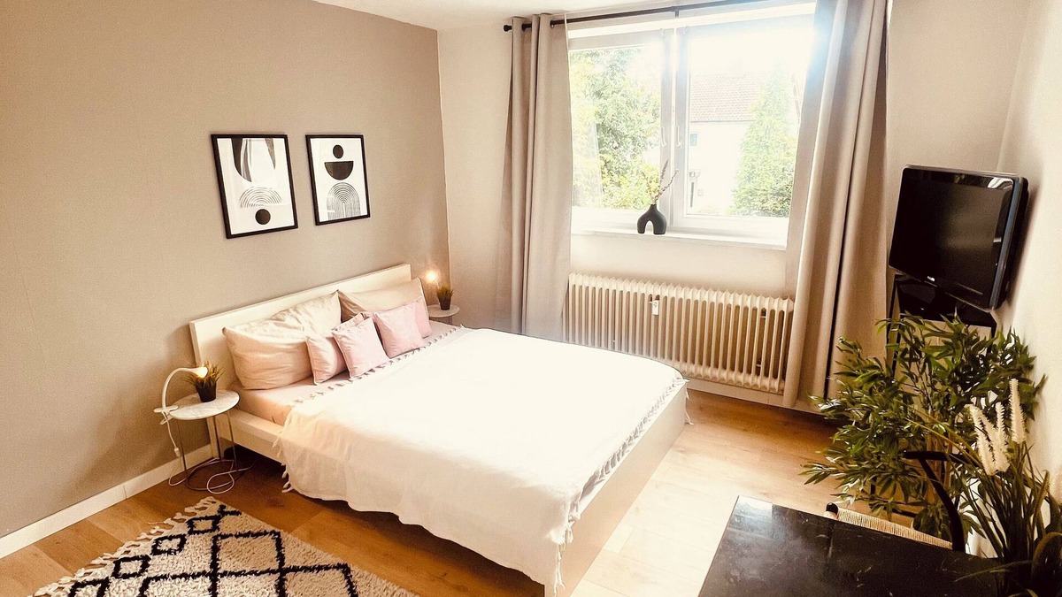 Homburg Apartment | Stylish apartment at Homburg University Hospital, all inclusive