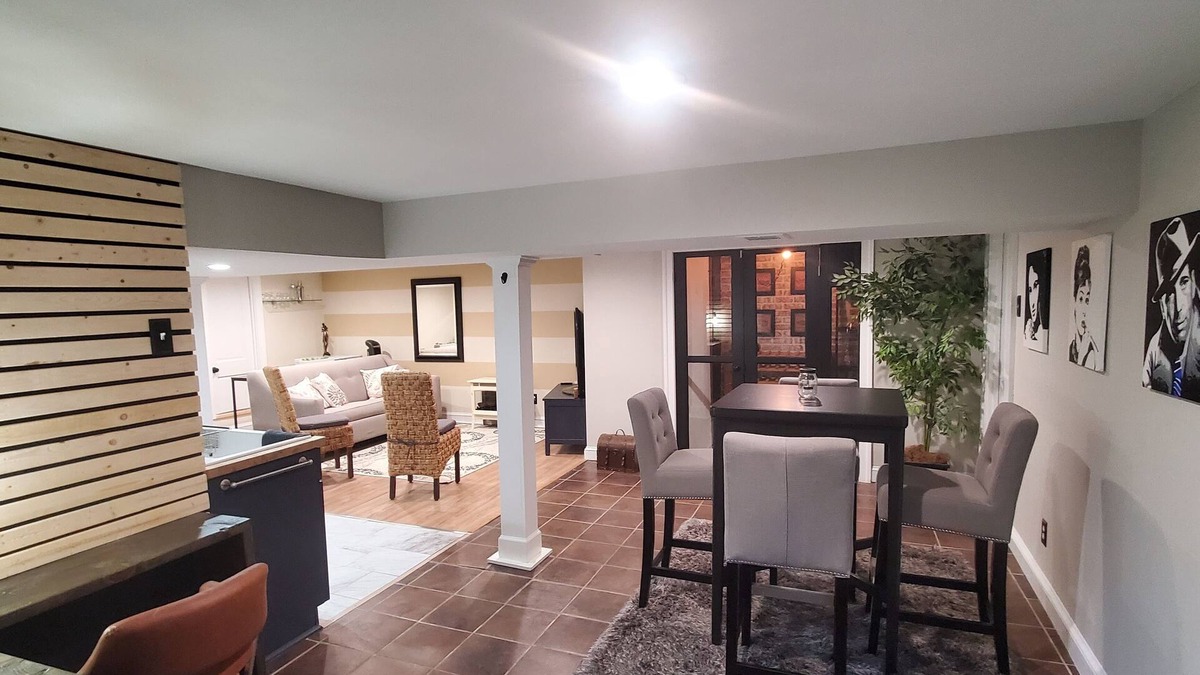 Arbutus Apartment | Stylish apartment in Baltimore - Minutes from everything!