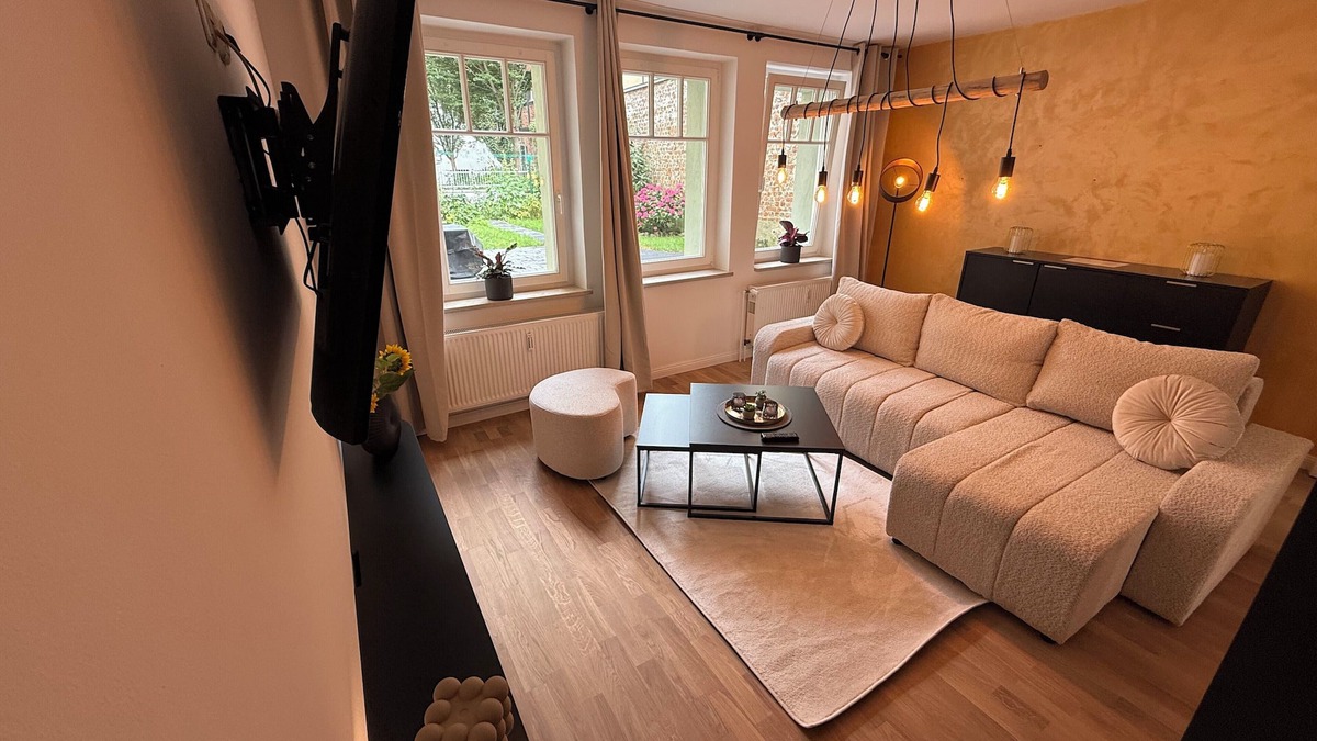 Old Town Apartment | Stylish apartment right next to the market and town hall