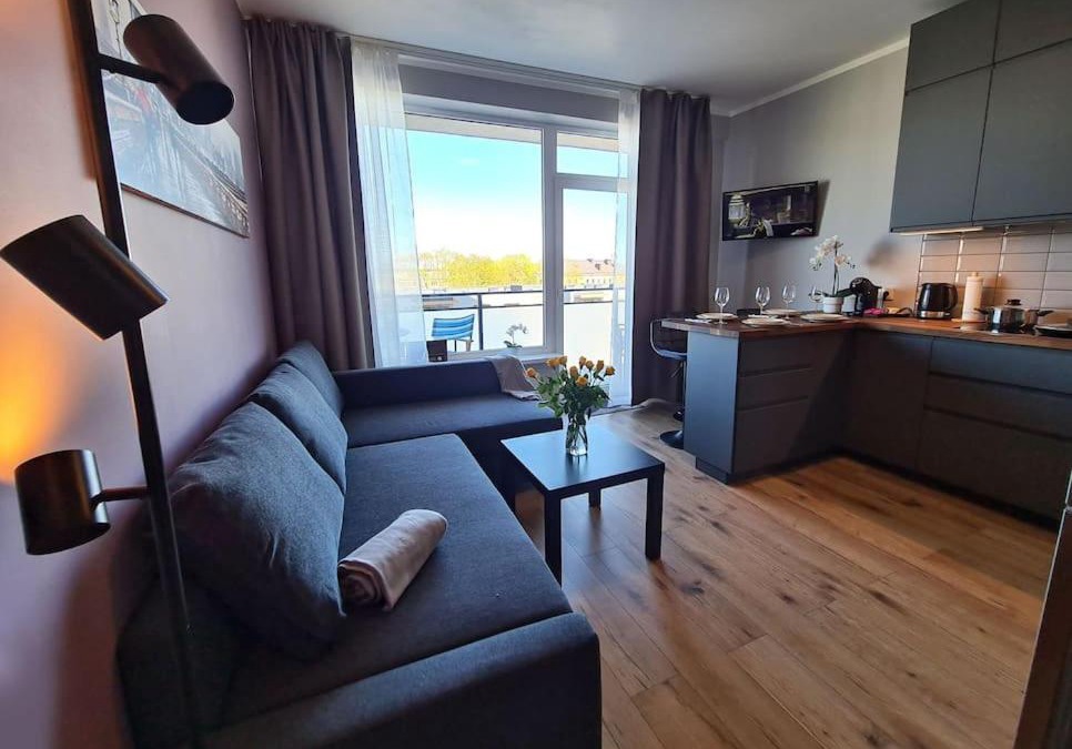 Sarkandaugava Apartment | Stylish apartment with parking & spacious balcony