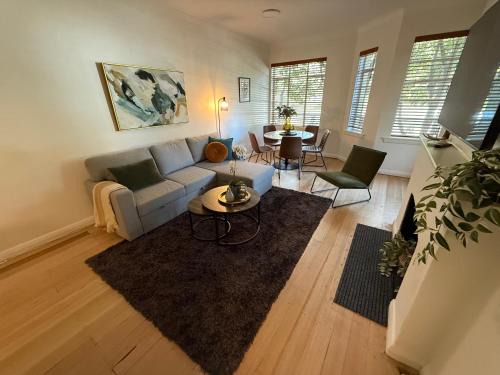 East Melbourne Apartment | Stylish Art Deco on the Park