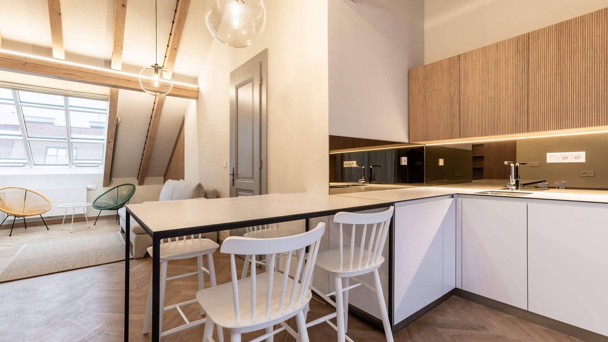 Vinohrady Apartment | Stylish Attic Retreat near Rieger Gardens