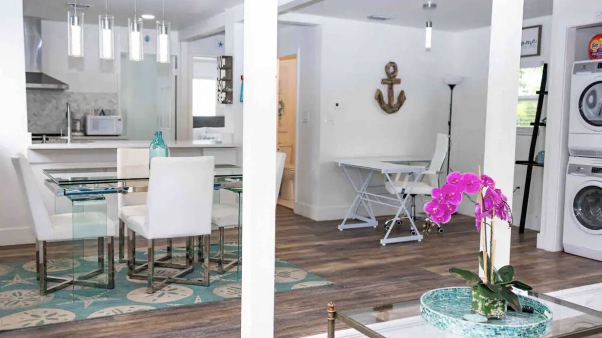 Mango Groves House | Stylish Beach House