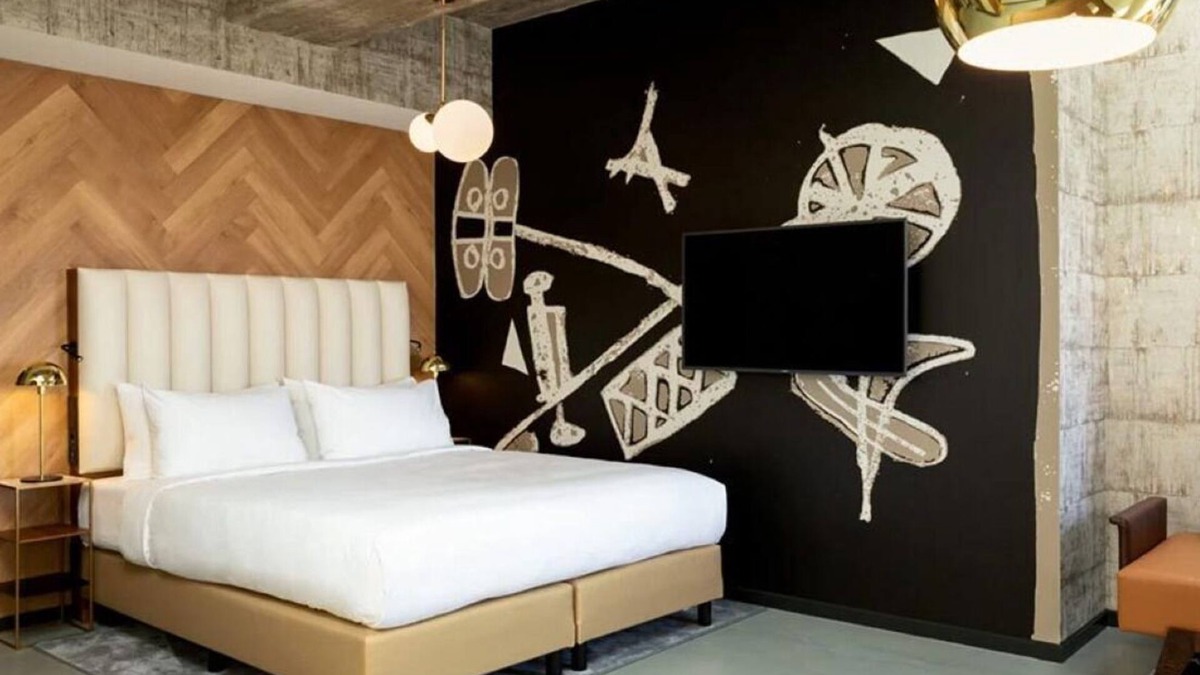 Kralingen-Crooswijk Hotel | Stylish Boutique Hotel Stay Steps from Art, Food, and Historic Rotterdam