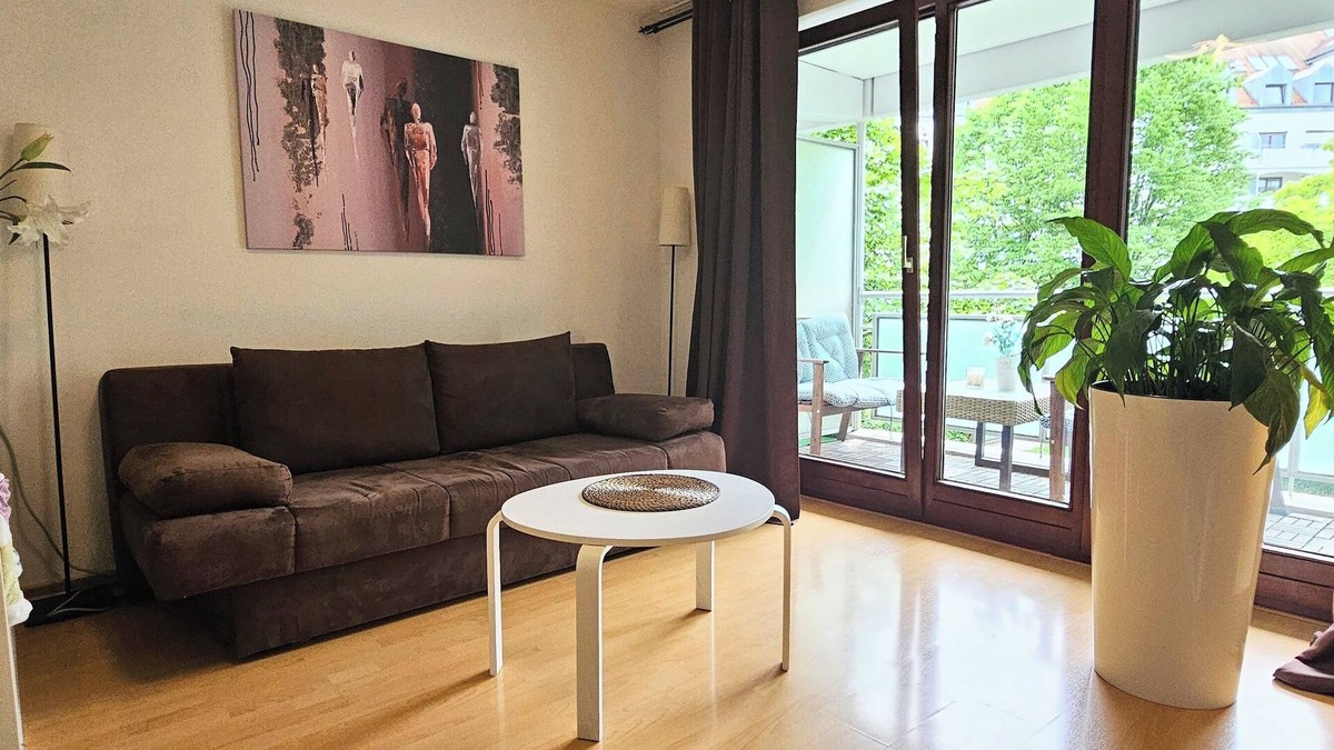 Obergiesing Apartment | Stylish bright apartment, very conveniently. Metro just around the corner. Internet