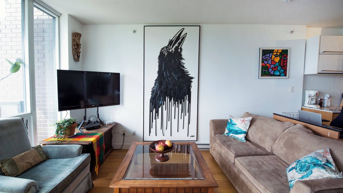 Crosstown Condo | Stylish, Bright, Chinatown Condo, w/secure parking, pet ok, view, self-check-in.