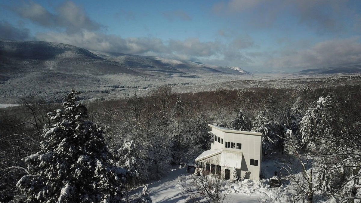 Elka Park House | Stylish Catskills Home w/Fall Foliage Views & Cozy Fireplace