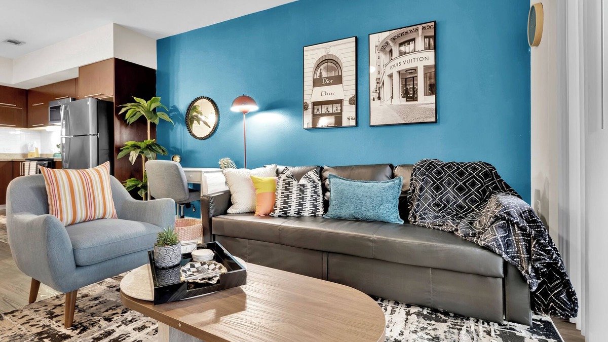 Cedar Park Apartment | Stylish Cedar Park 1BR – Pool, Gym, Walkable, Pet OK, 30 Mins from Austin