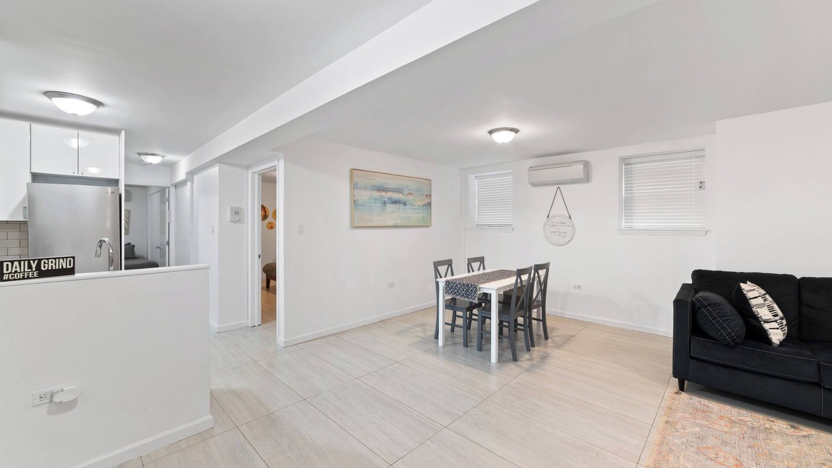 Crown Heights Apartment | Stylish & Central 2BR Apt Near Subway
