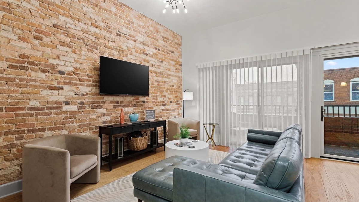Spartanburg Apartment | Stylish City Apartment B with Patio