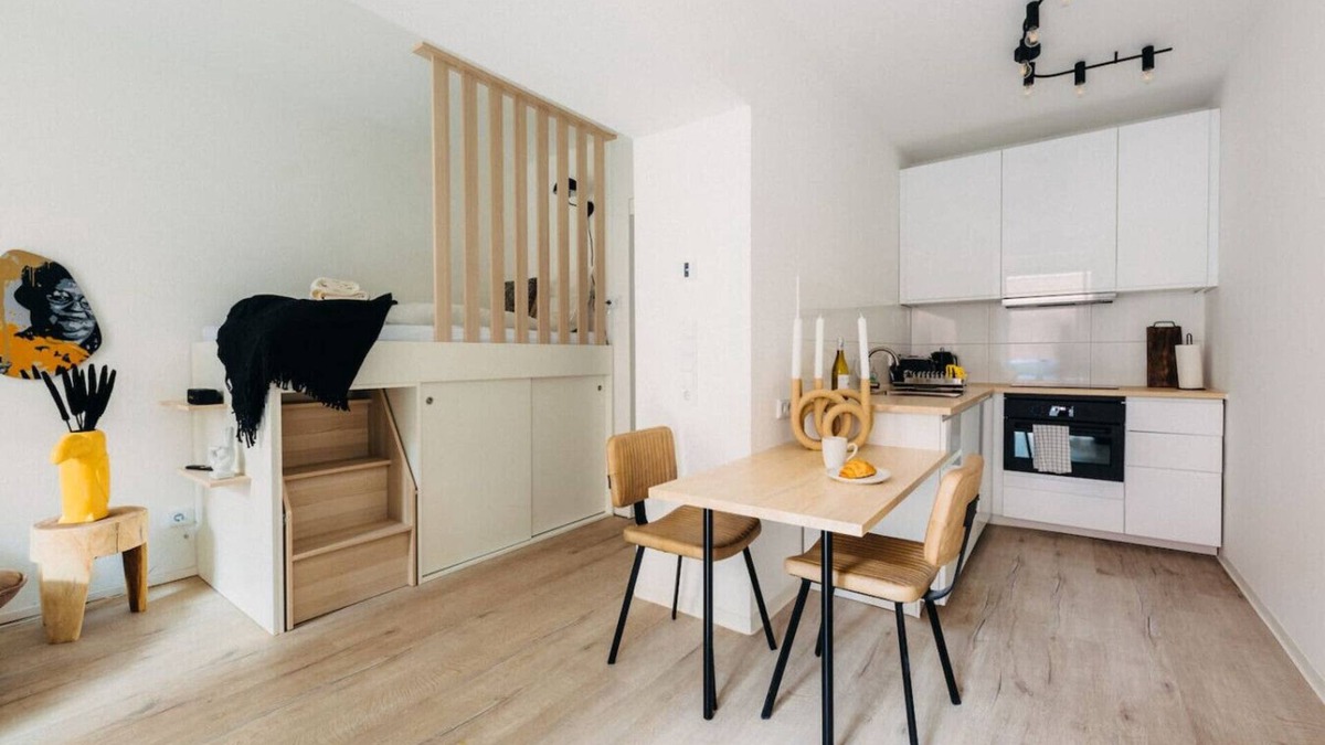 Friedrichstadt Apartment | Stylish city flat | Cozy & modern | Wi-Fi & TV