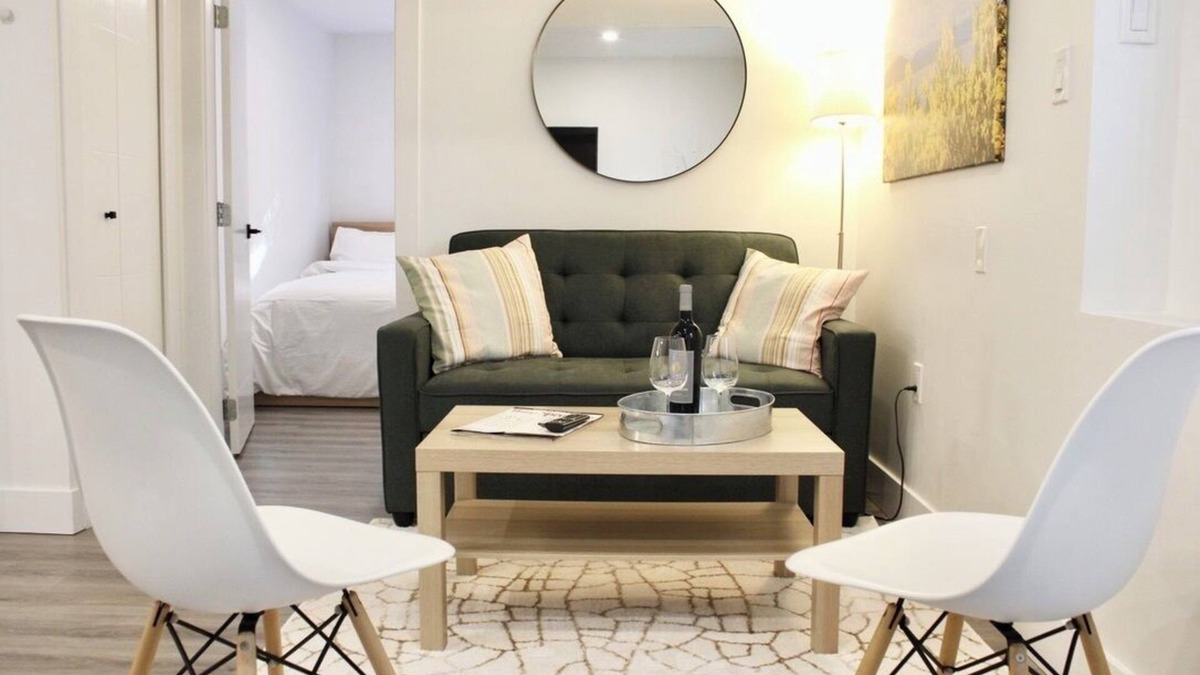 Knight Apartment | Stylish Comfort Parkside