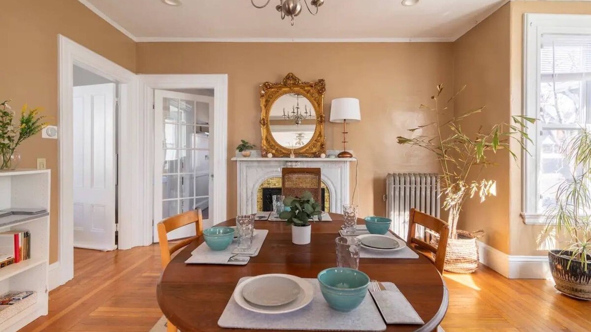 West End Apartment | Stylish comfortable period feature 2 bed - Sun drenched - Free parking