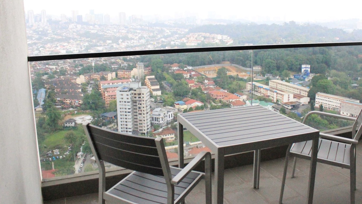 Brickfields Apartment | Stylish & Comfy High-Floor Loft at EST Brickfields