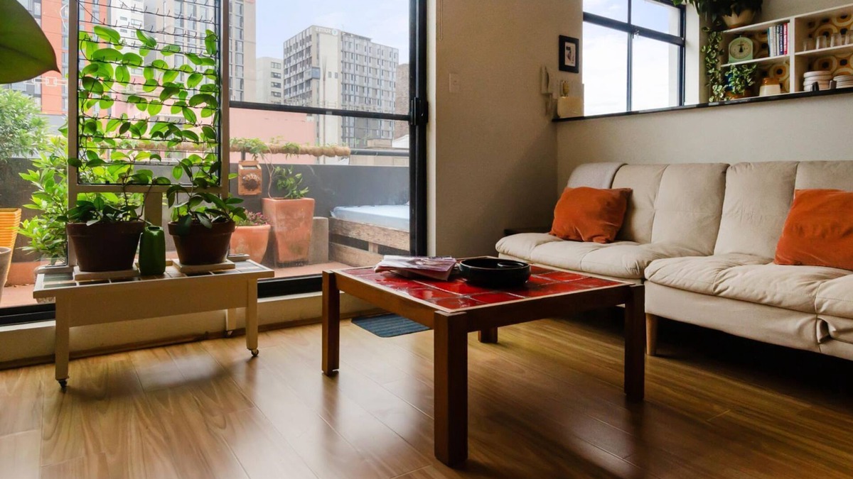 Redfern Apartment | Stylish & Convenient Stay in Central Redfern
