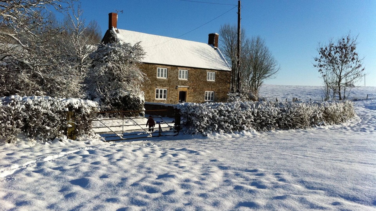 Pylle Cottage | Stylish cottage near to Bruton, Glastonbury and Wells