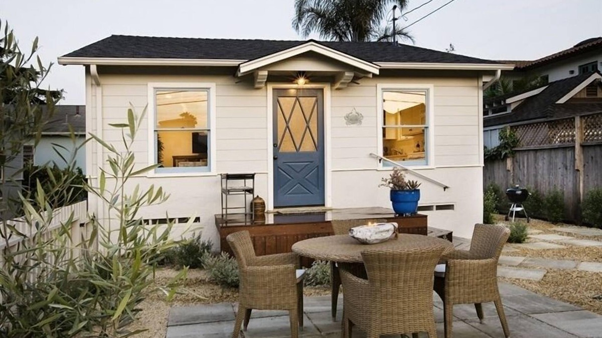 Carpinteria Cottage | Stylish Cottage Retreat by the Sea in Carpinteria