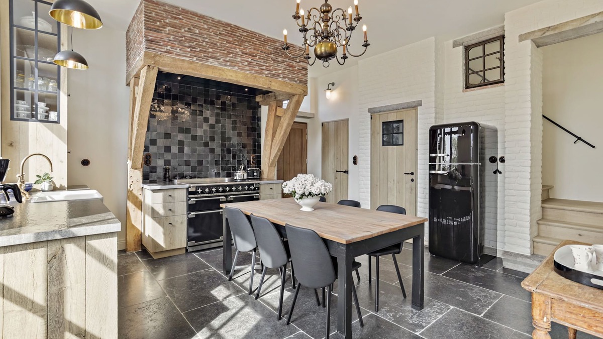 Merchtem House | Stylish country house near Brussels
