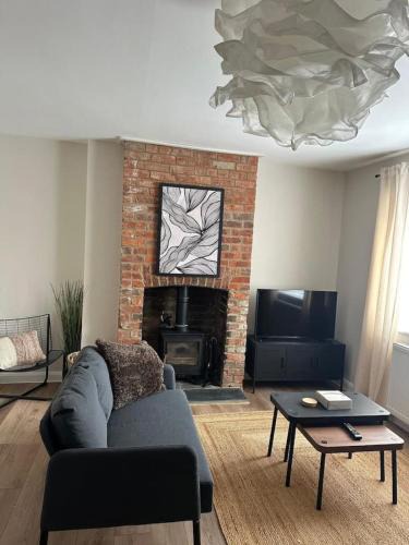 Hartwell House | Stylish countryside 4bed cottage - Kingsey