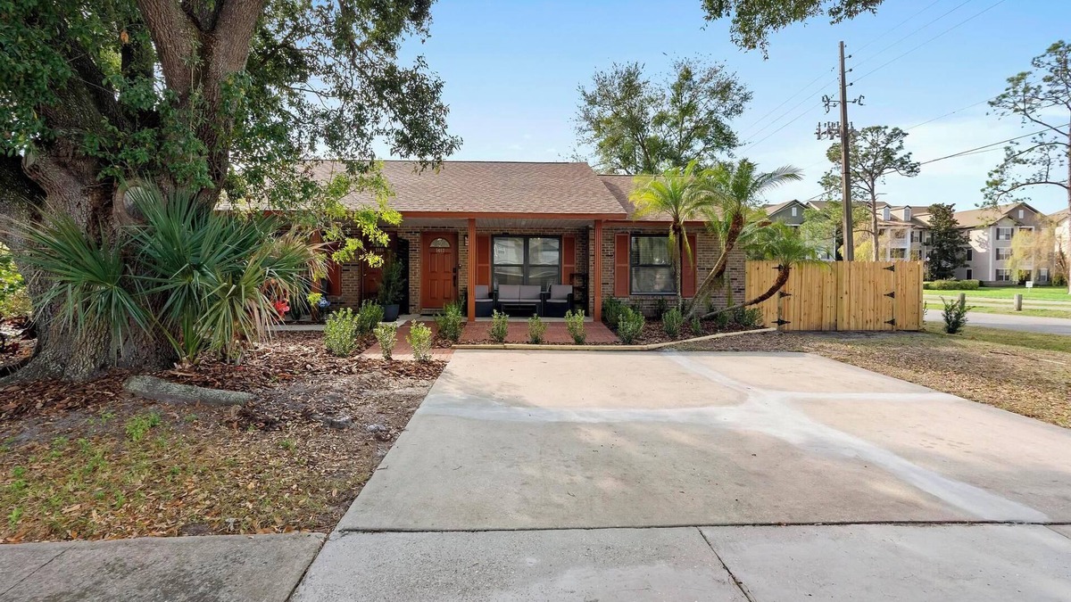Orlando House | Stylish & Cozy King Bed Retreat @ Baldwin Park