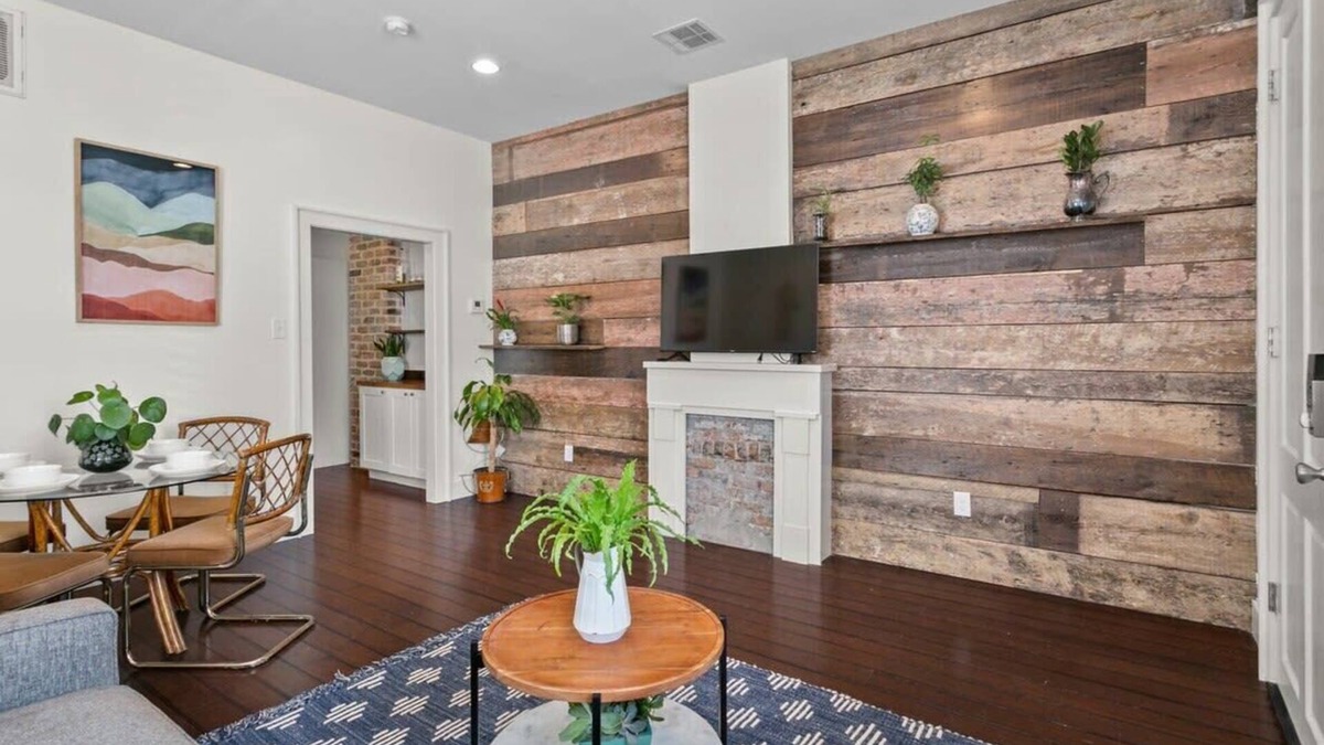 Seventh Ward House | Stylish Creole Cottage 1BD | Central Location