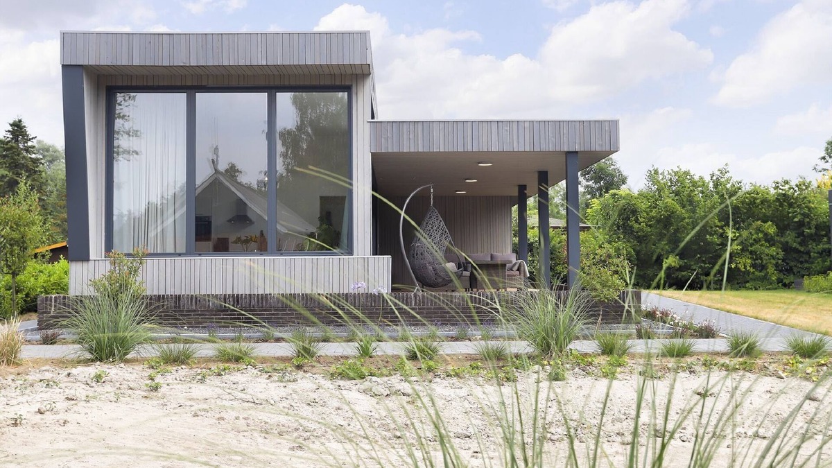 Enter House | Stylish Escape in Enter