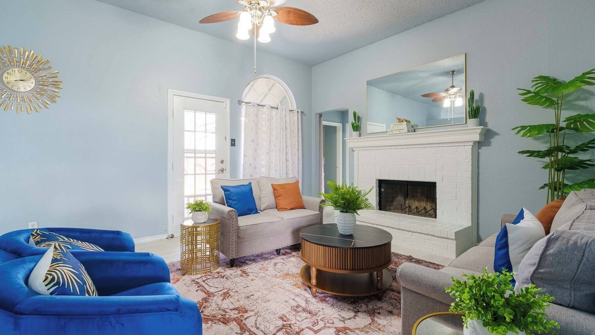 Elmo House | Stylish fab 4 Bedroom house near lake Ray Hubbard