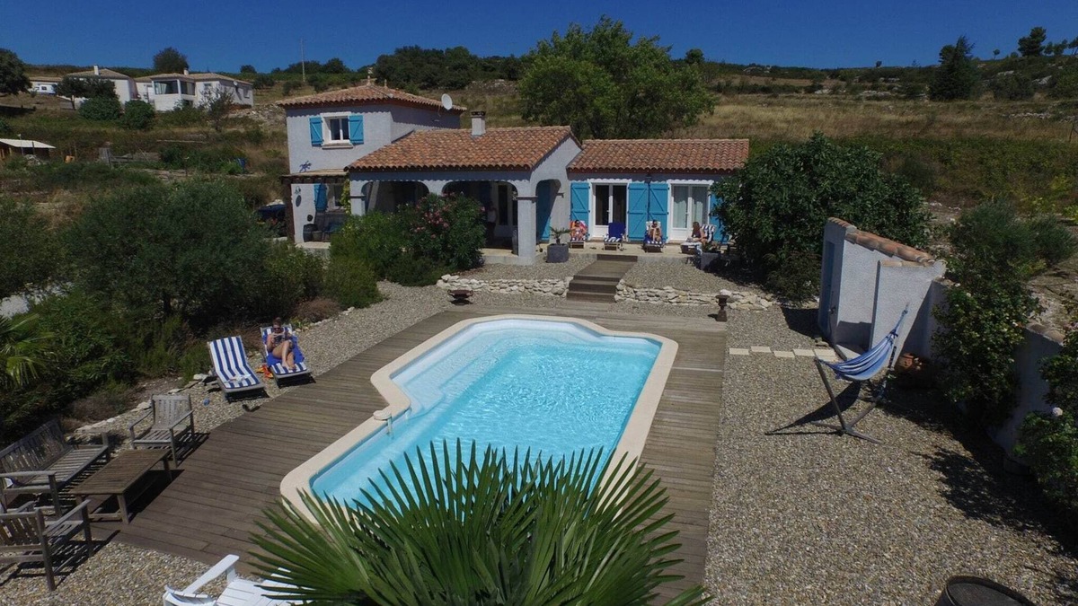 Felines-Minervois Villa | Stylish Family Villa in Félines