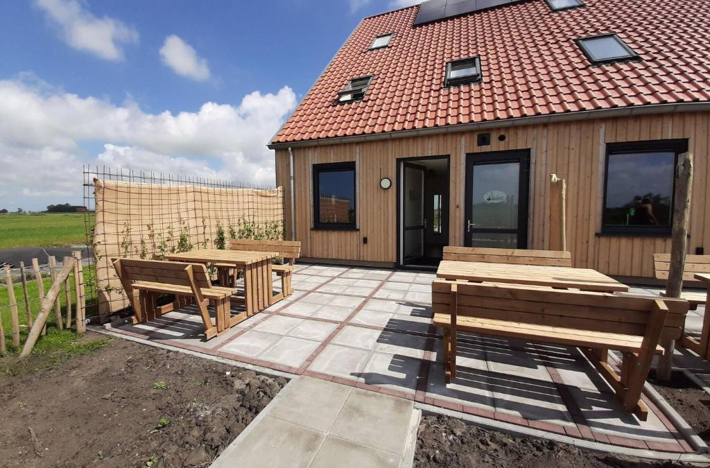 Leons House | Stylish Frisian Villa with Garden