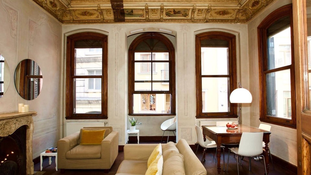 Taksim Apartment | Stylish gem with amazing charm and nightlife buzz!