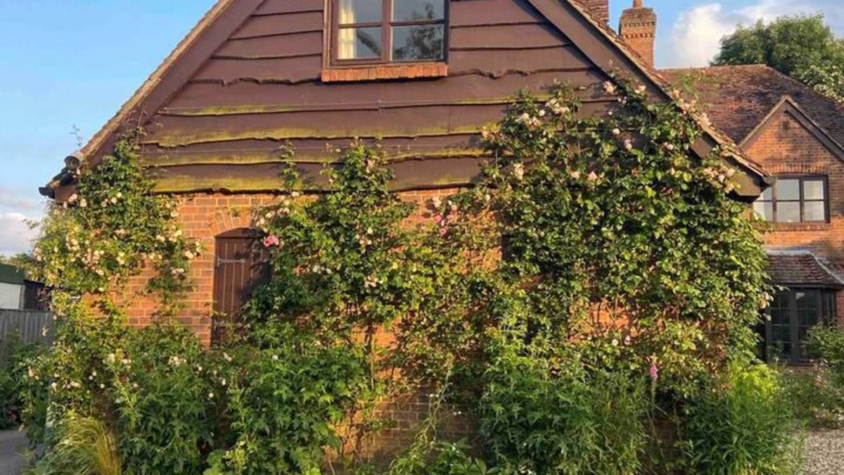 Bottlesford House | Stylish Getaway in the Heart of the Pewsey Vale