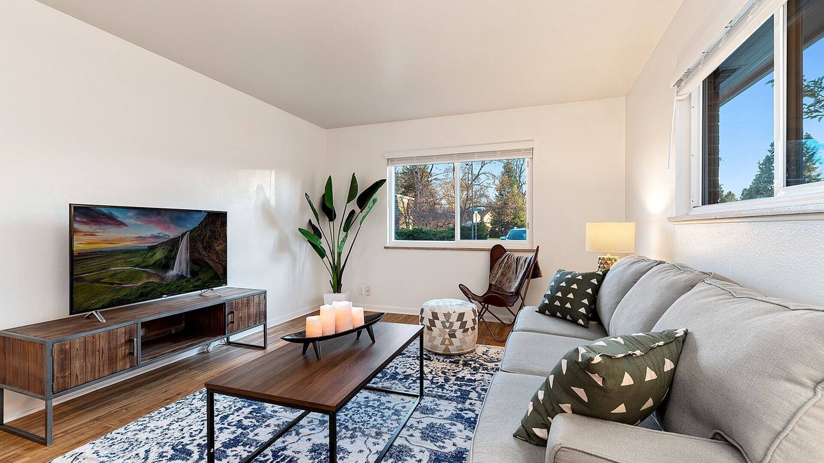 University Acres Condo | Stylish Getaway w/Designer Touches - Free Bikes