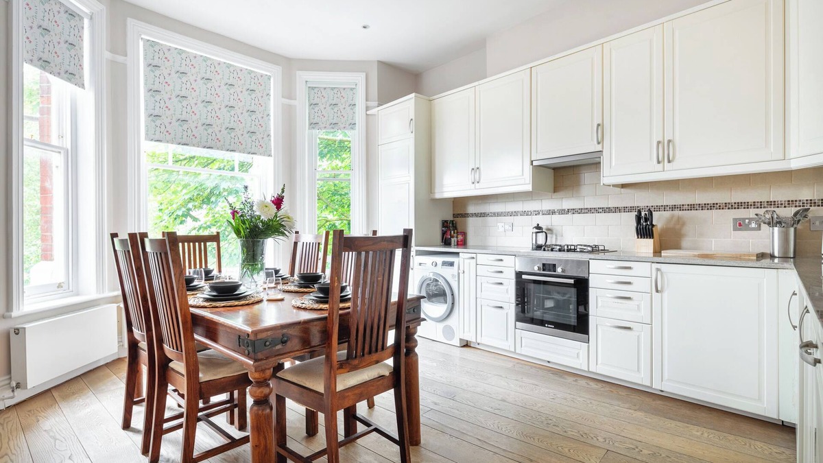 Hampstead Apartment | Stylish Hampstead Flat with Character and Charm