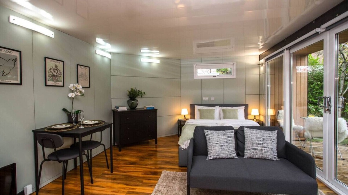 Harrogate Apartment | Stylish Harrogate Studio with Huge Private Garden