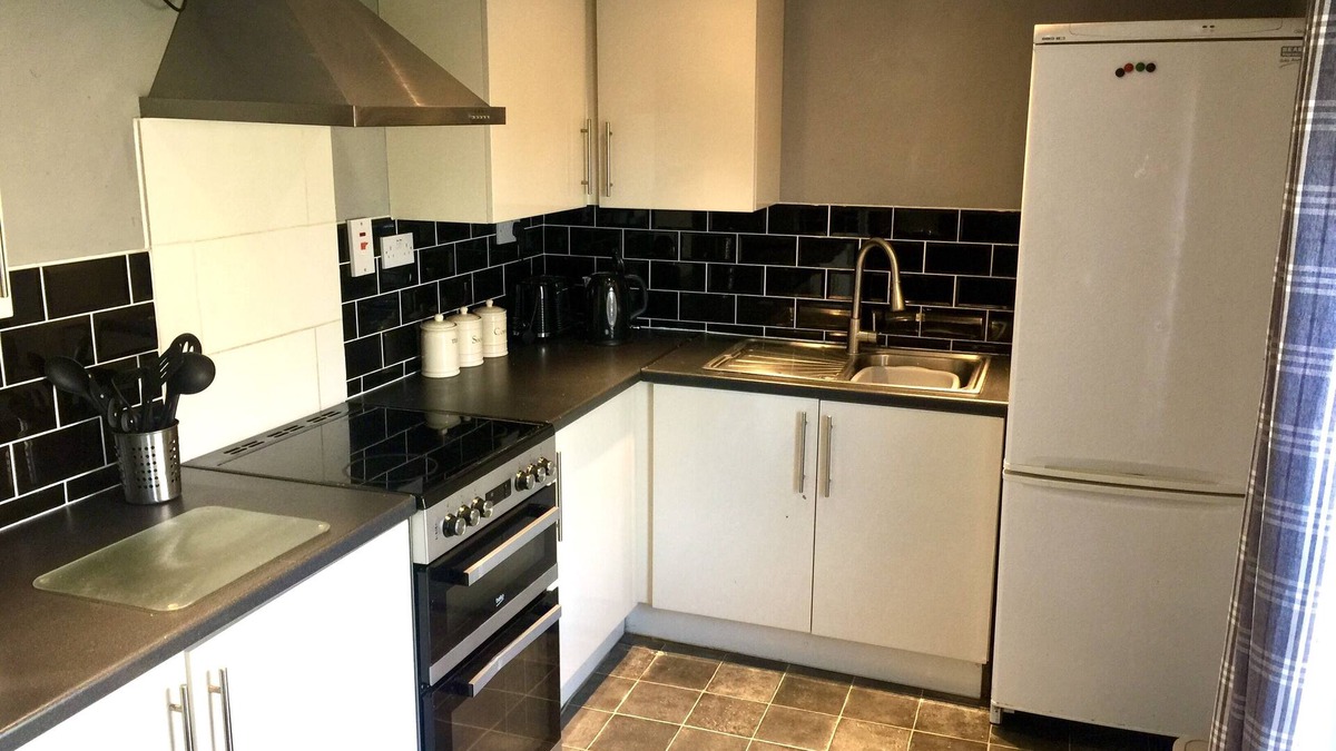 Stalham Apartment | Stylish Historic Apartment - Sleeps 3 & Parking