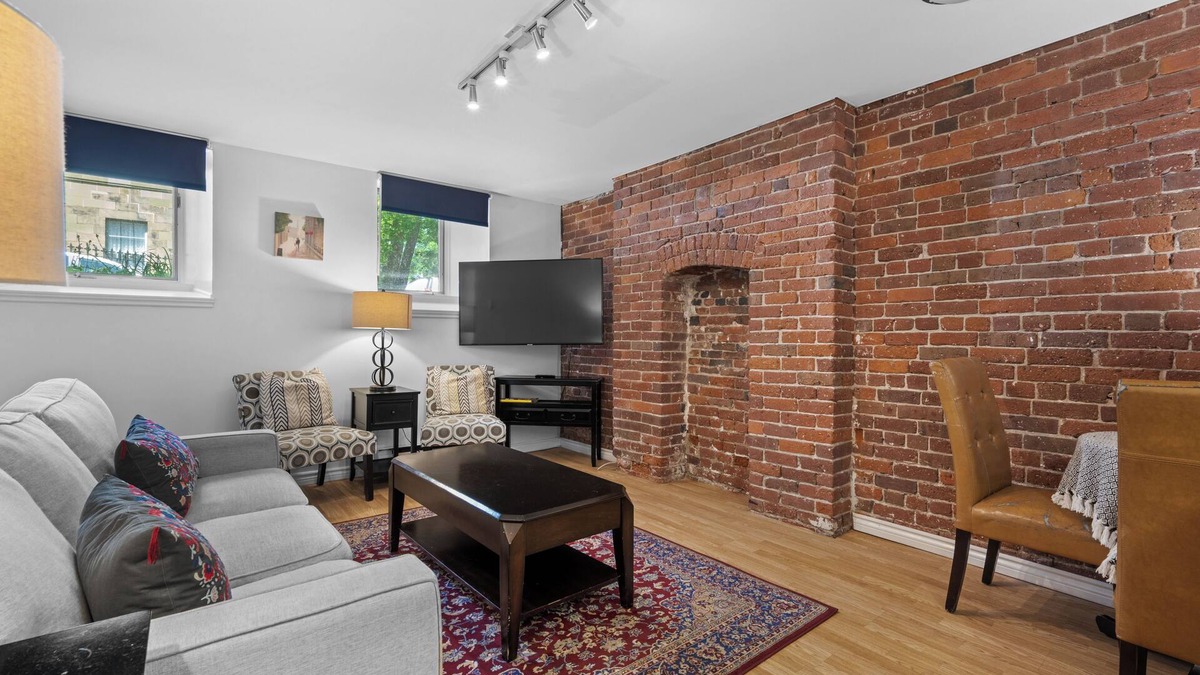 Downtown Halifax Apartment | Stylish & Historic walk down in best DT location
