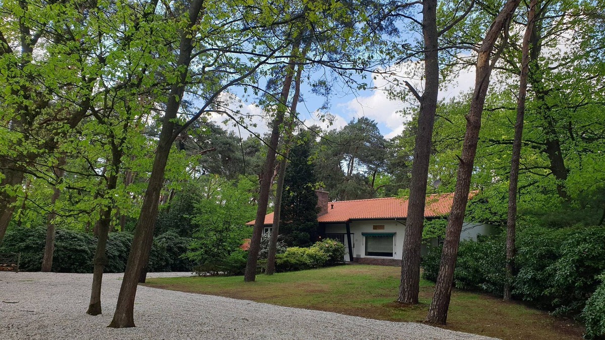 Leende House | Stylish holiday home in Leende with garden