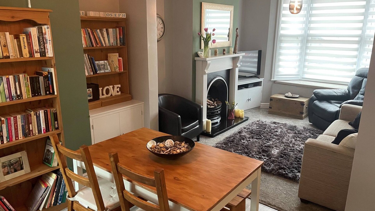 Exeter House | Stylish House in Exeter Nr Quay and City Centre