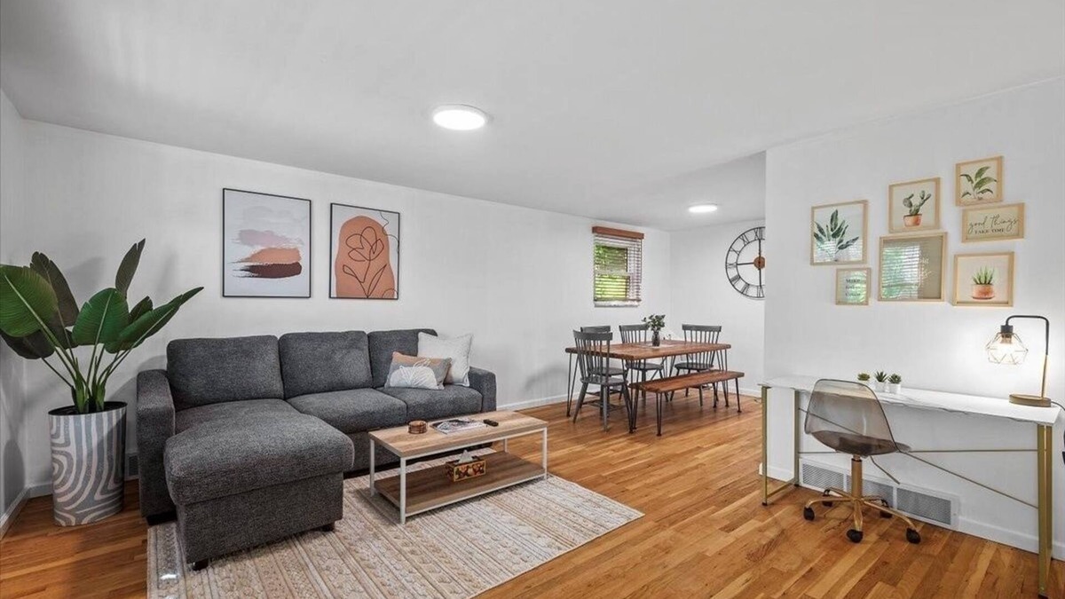 Squirrel Hill South House | Stylish House near Frick Park