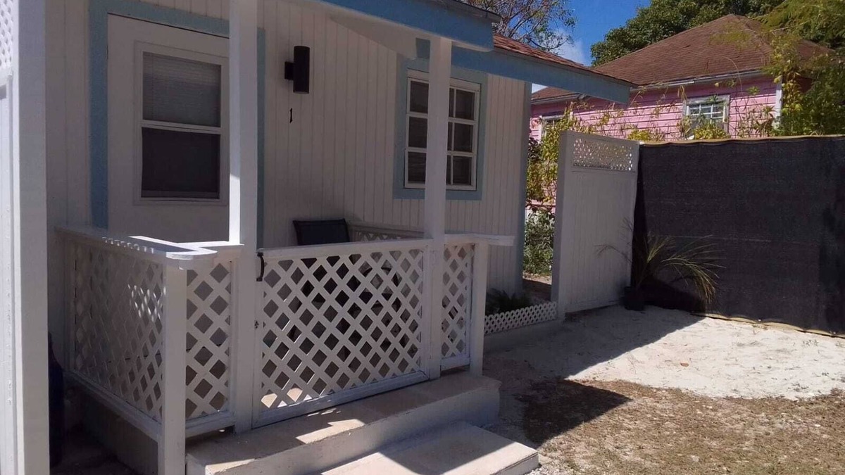 Rock Sound Apartment | Stylish Island Stay| Private Patio + A/C + Wine