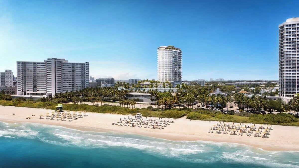 North Beach Apartment | Stylish Junior Suite – Steps from Beach